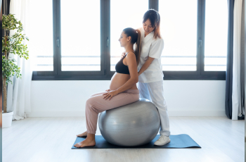 Prenatal fitness on pregnancy ball
